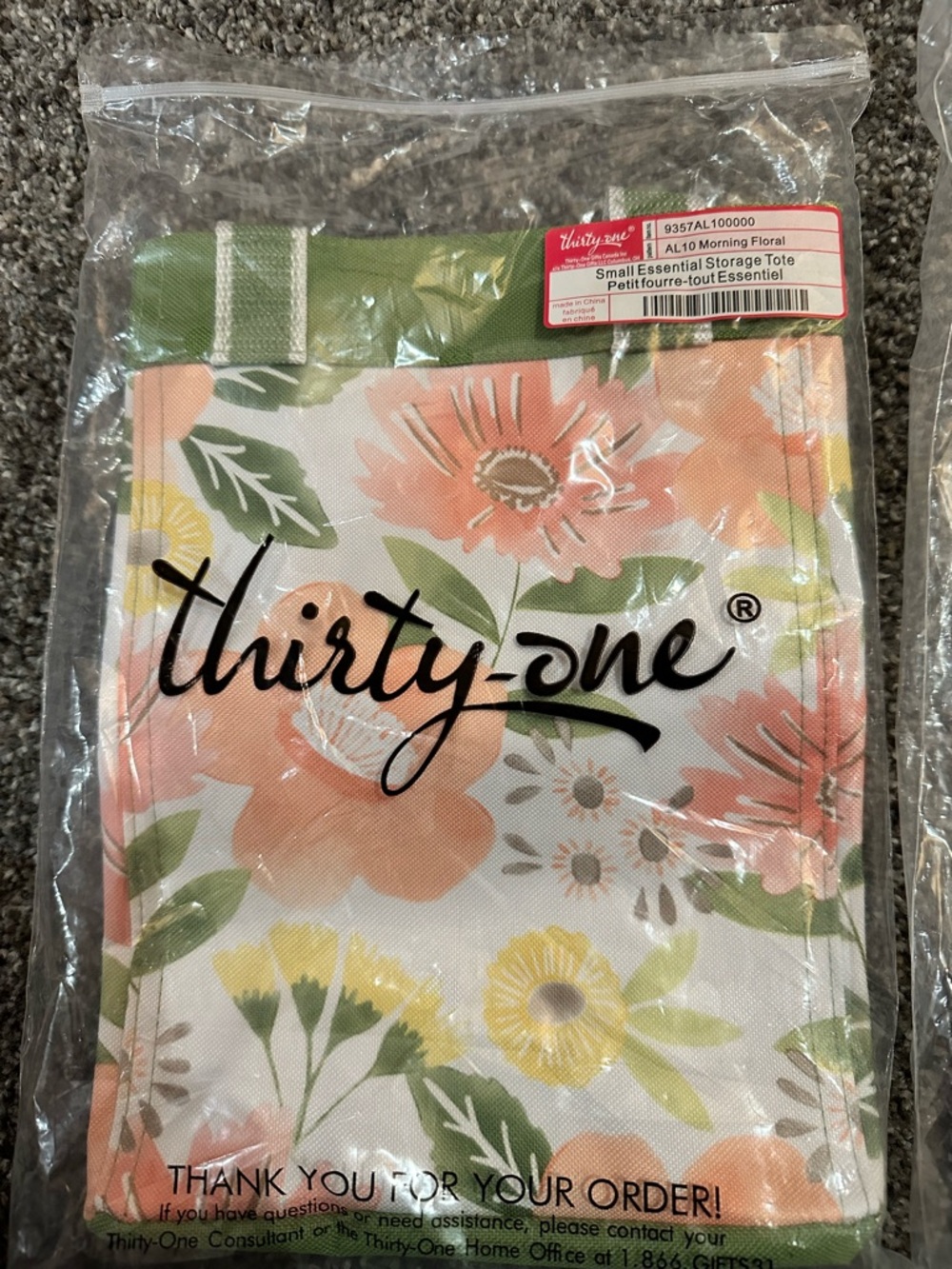 Thirty-one Floral Small Essential Tote NEW in Package